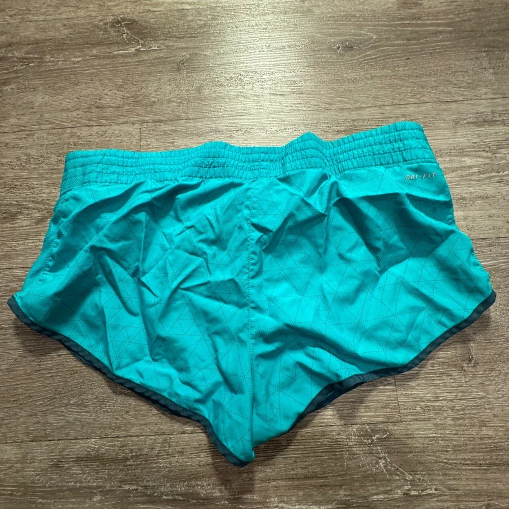Nike Shorts Womens‎ M Teal Tempo Dri-FIT Running Athletic Gym Summer Sporty